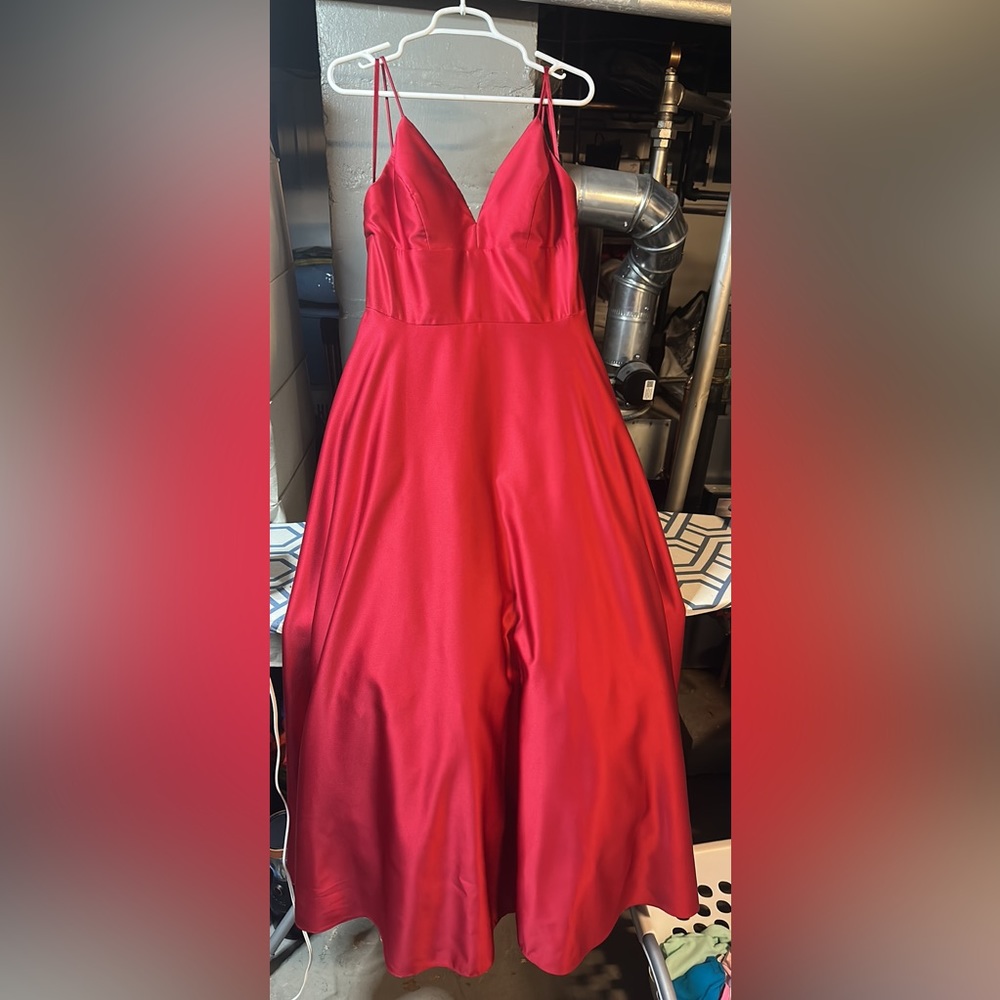 floor length prom dress by betsy and adam’s